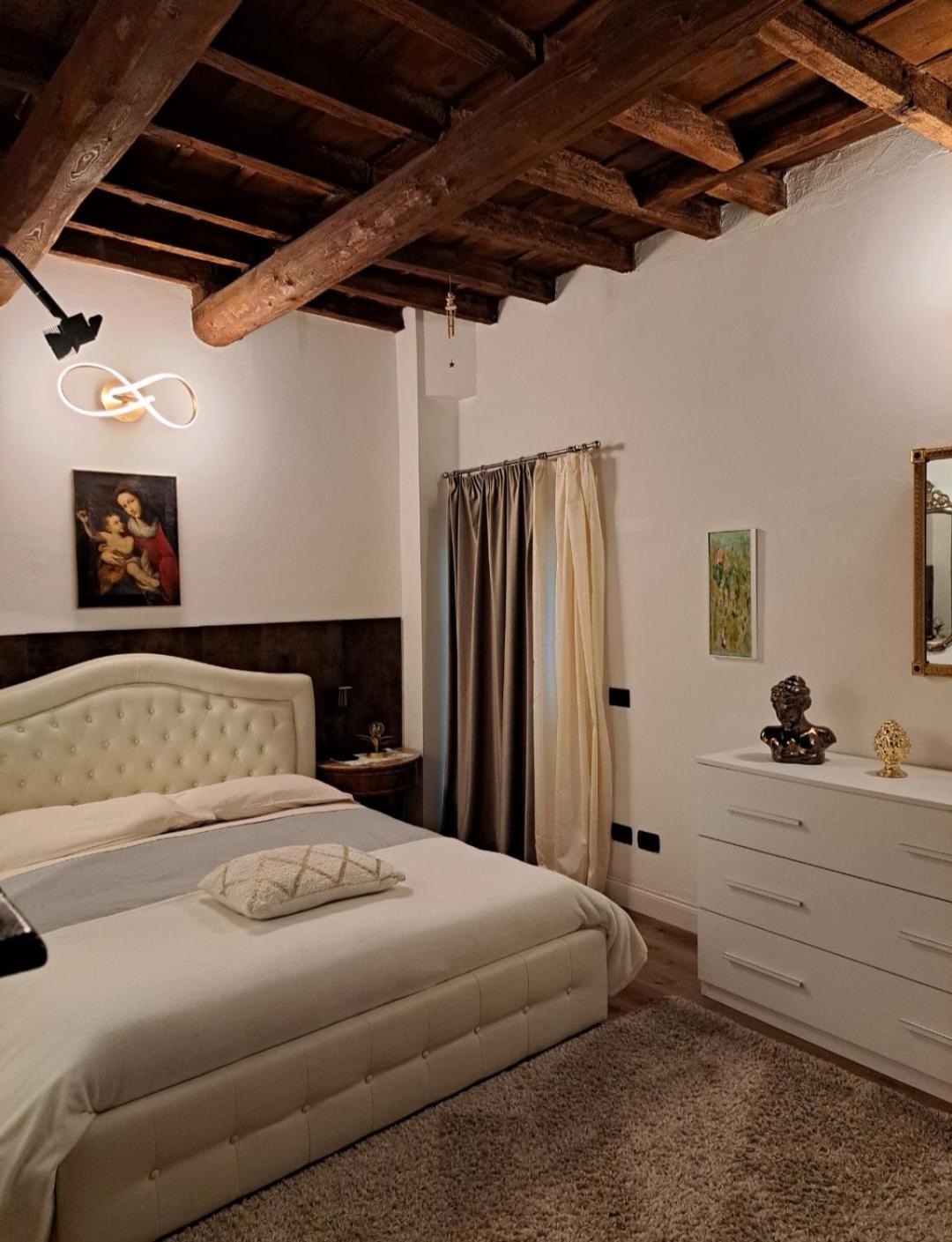 Centro Storico, Centralissimo Luxury Smeraldo Doccia Idromassaggio ,paniere Gratuito Con Piccola Colazione Apartment *